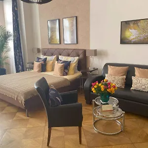 Boutique Mittendrin 3*, Berlin Deutschland